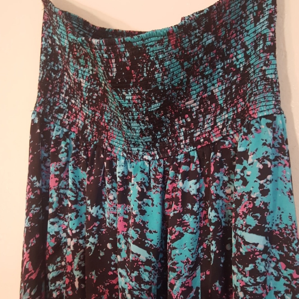 Sleeveless sharkbite handkerchief - Picture 3 of 6
